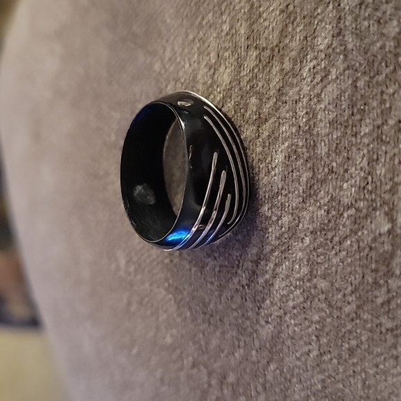 3/$30 Black Silver Dome Metal Ring - Picture 2 of 6